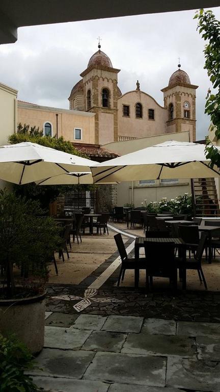 Abas Ristorante Pizzeria Affittacamere Ales المظهر الخارجي الصورة