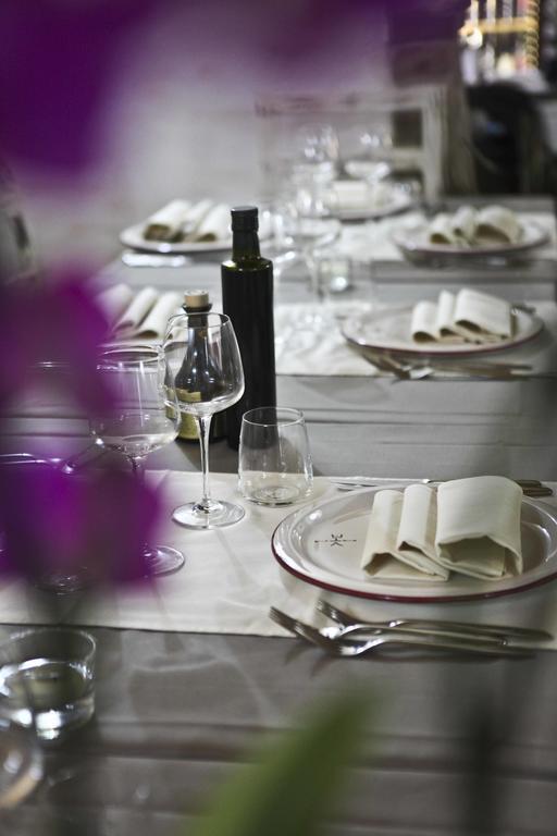 Abas Ristorante Pizzeria Affittacamere Ales المظهر الخارجي الصورة