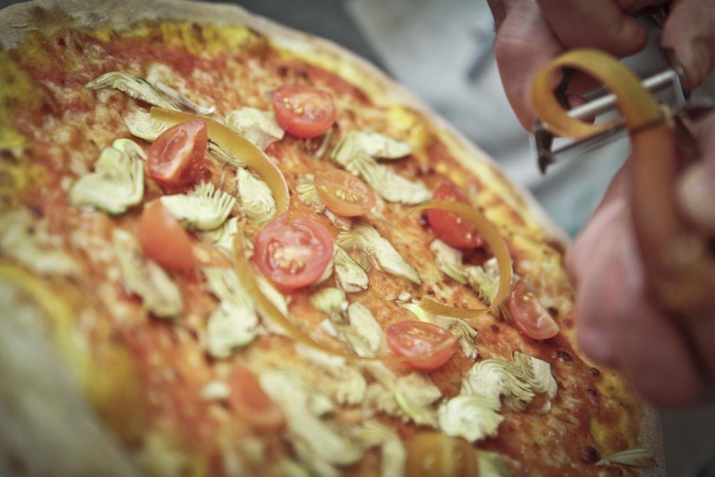 Abas Ristorante Pizzeria Affittacamere Ales المظهر الخارجي الصورة