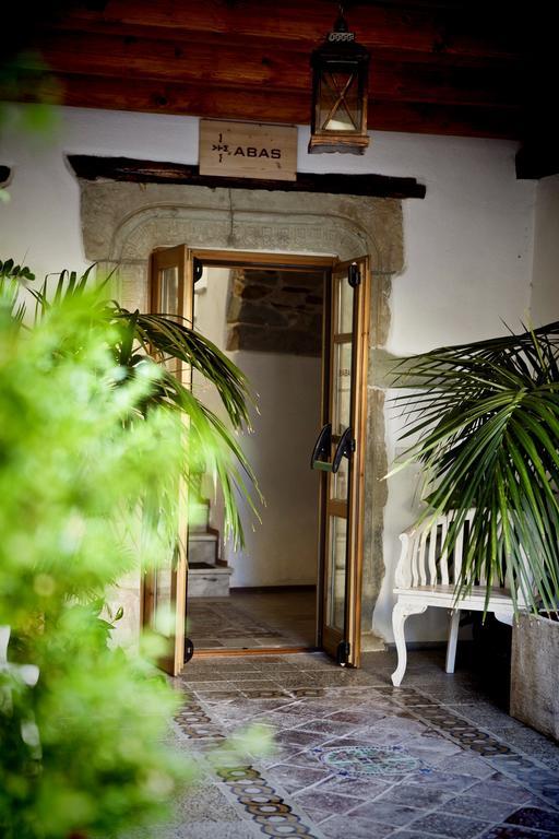 Abas Ristorante Pizzeria Affittacamere Ales المظهر الخارجي الصورة